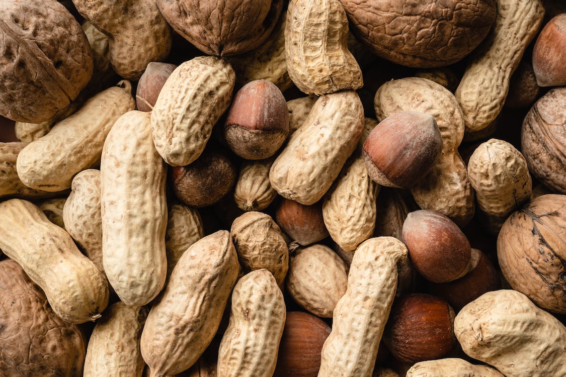 Abdominal fat: Can peanuts help reduce it?