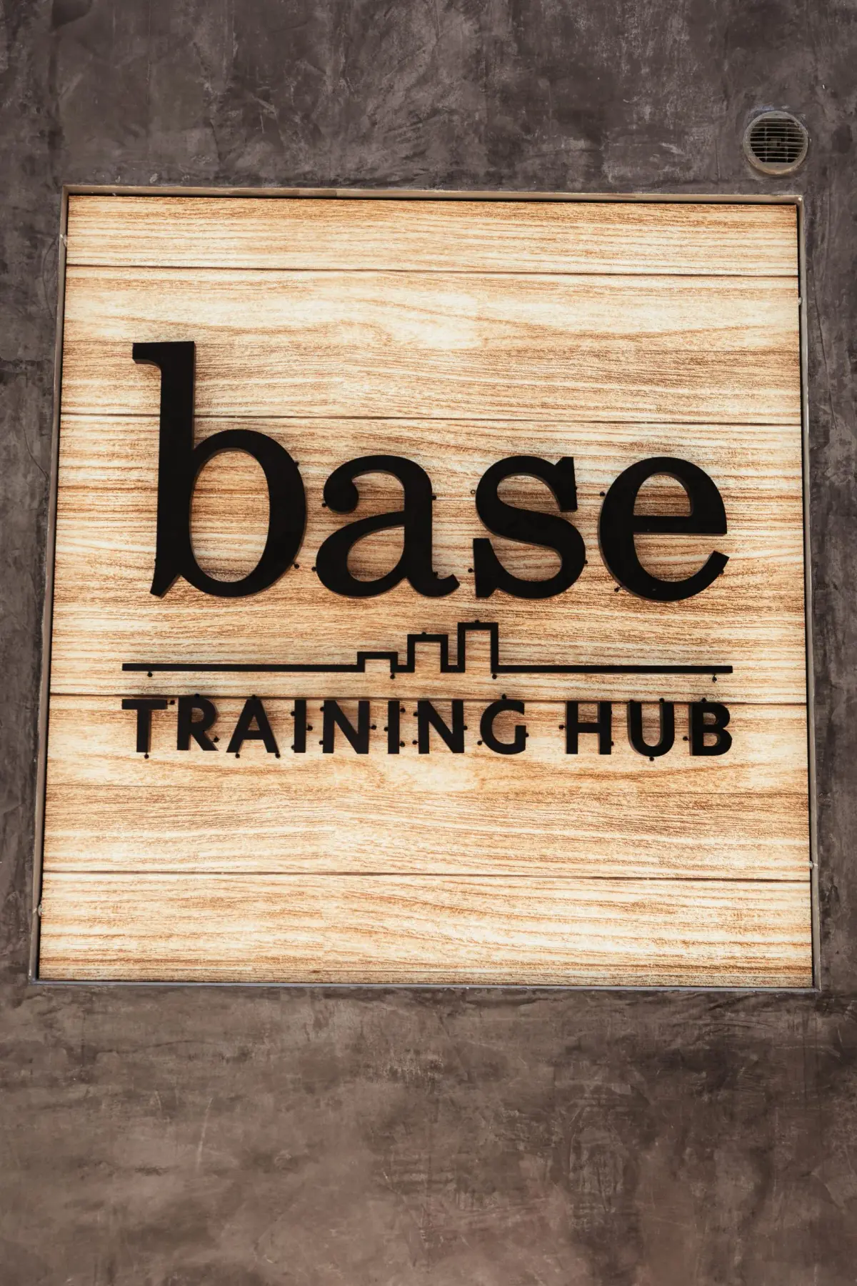 Εγκαταστάσεις Base Training